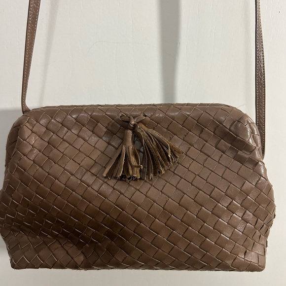 Chic Taupe Woven Leather Crossbody Bag - Picture 6 of 7
